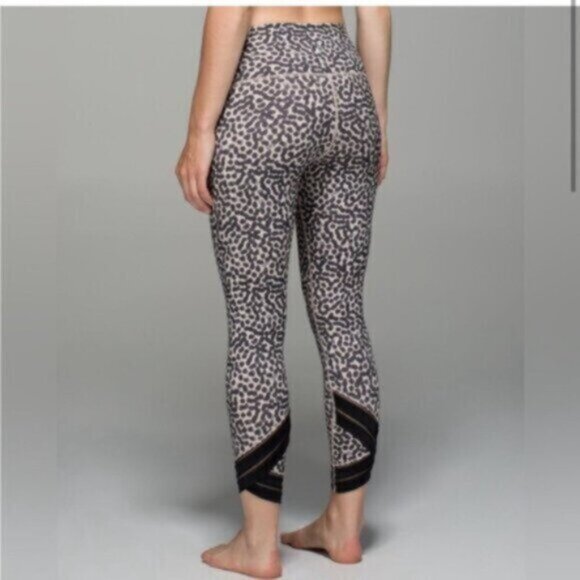 Lululemon Women's Black Wrap Mesh High Times Legging Pant Size 4 - Picture 1 of 10
